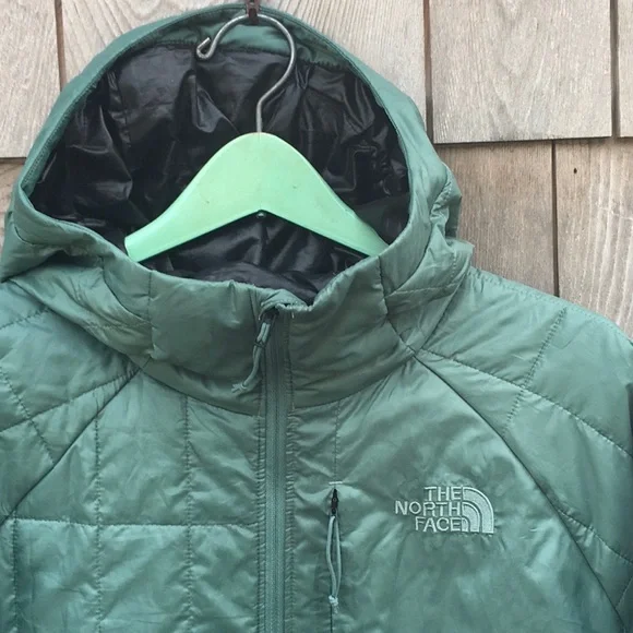 The North Face Circaloft Men’s Pullover Shell Half-Zip